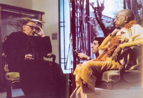Prabhupada Conversa com Cardeal Daniélou 2
