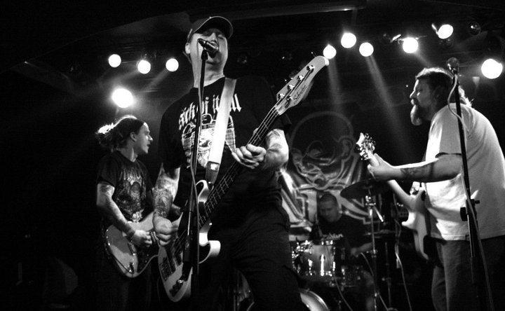 12 I (artigo - krishnacore) Krishnacore (2800) (dia 13, dia Mundial do Rock)10