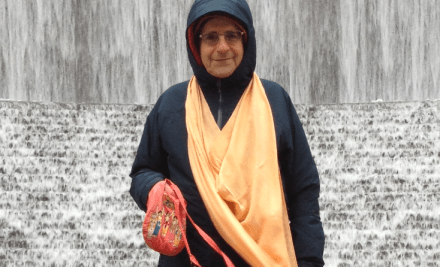 15 I (artigo - sadhana) Kirtana Glorificando o Senhor e Seus Santos Nomes (2150) (pn) (da)2