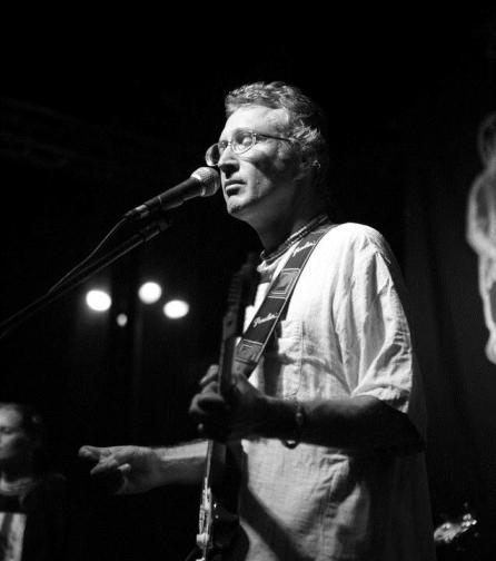 -26 I (entrevista - pregação) Krishna West (1500) (pn)4