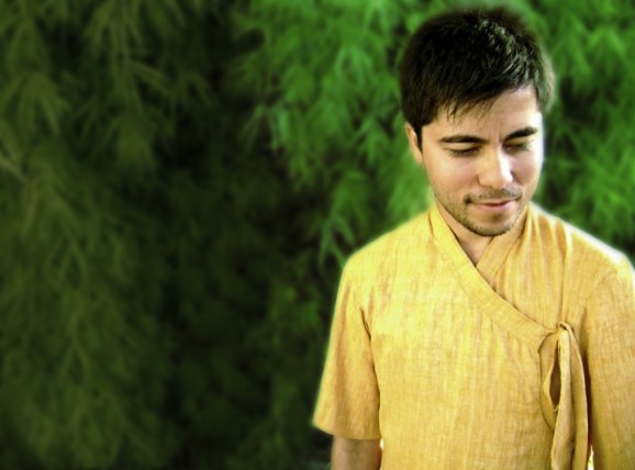 -09 (entrevista - Mantra) Vraja Mandala Entrevista (2255) (ta)