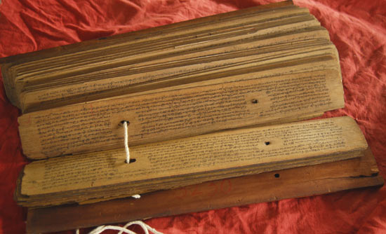 -@ 04 SI (artigo - Caitanya e Associados) O Nascimento do Senhor Chaitanya (GPurnima dia 5, com contagem regressiva) (3250) (bg) (ta)1